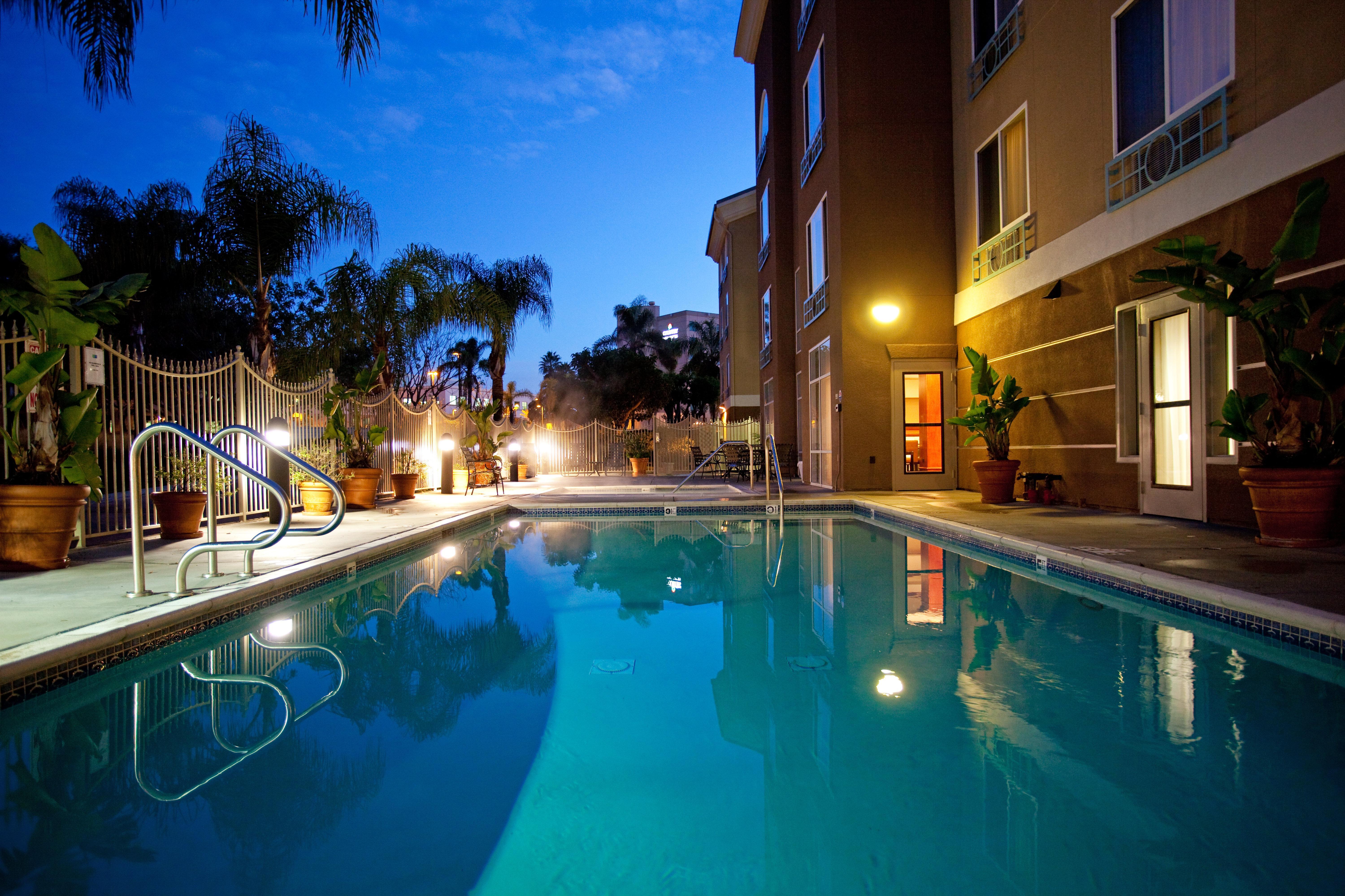 Holiday Inn Express San Diego - Sorrento Valley By Ihg Εξωτερικό φωτογραφία