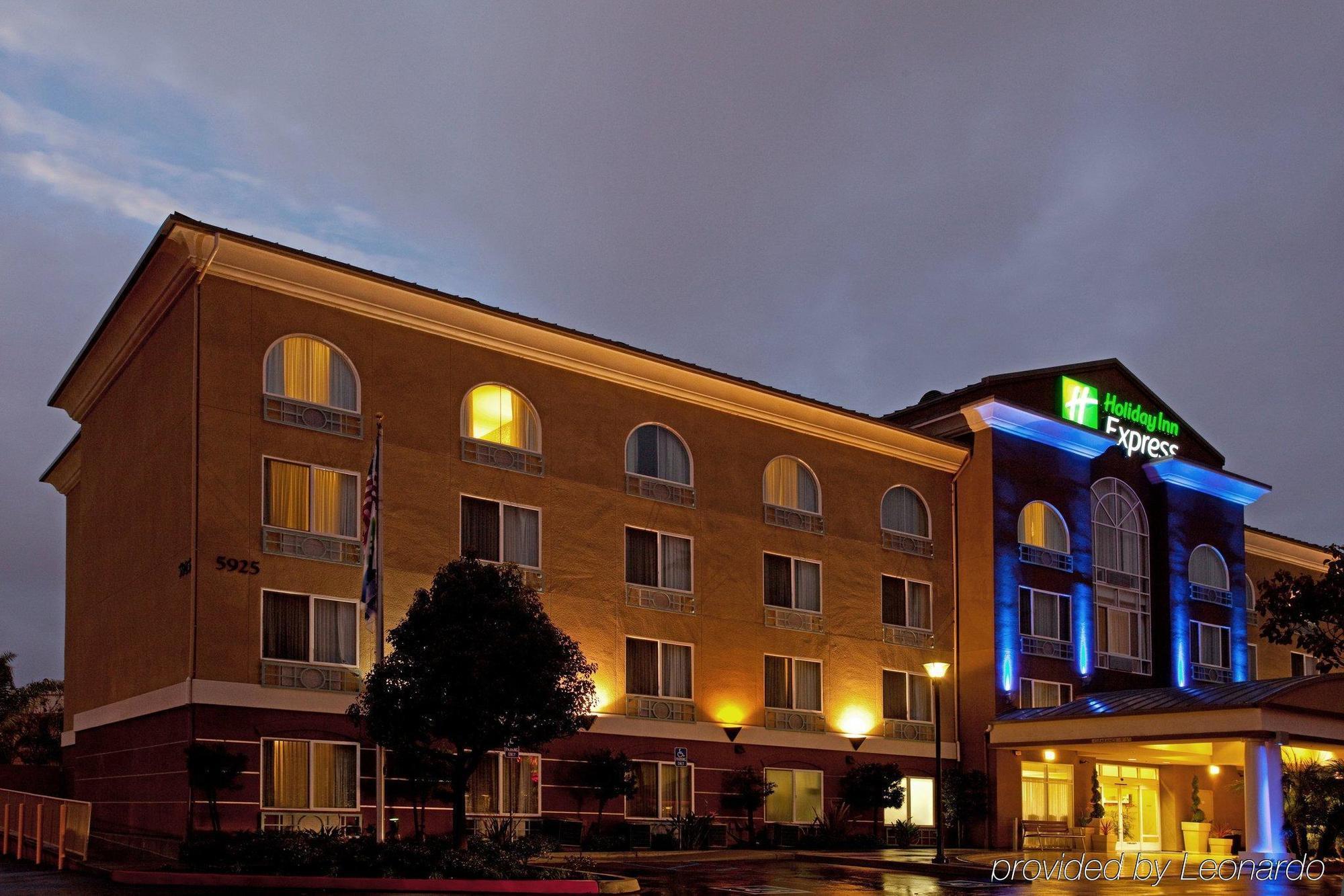 Holiday Inn Express San Diego - Sorrento Valley By Ihg Εξωτερικό φωτογραφία